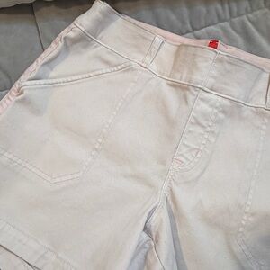 Spanx -  Pull-On Chino Shorts Light Baby Pink -  Size Large
